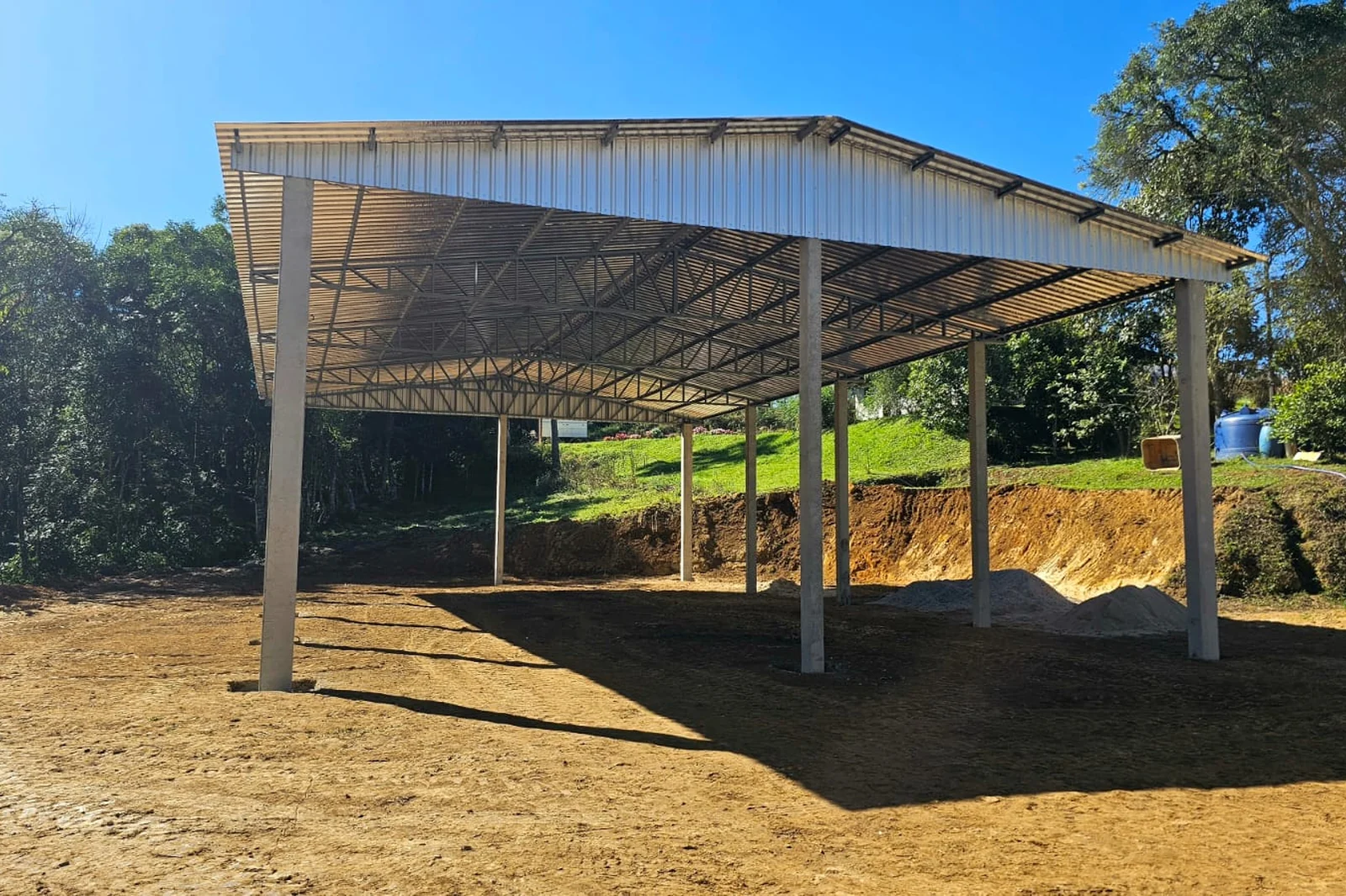 Estrutura para área coberta — imagem 2 da obra