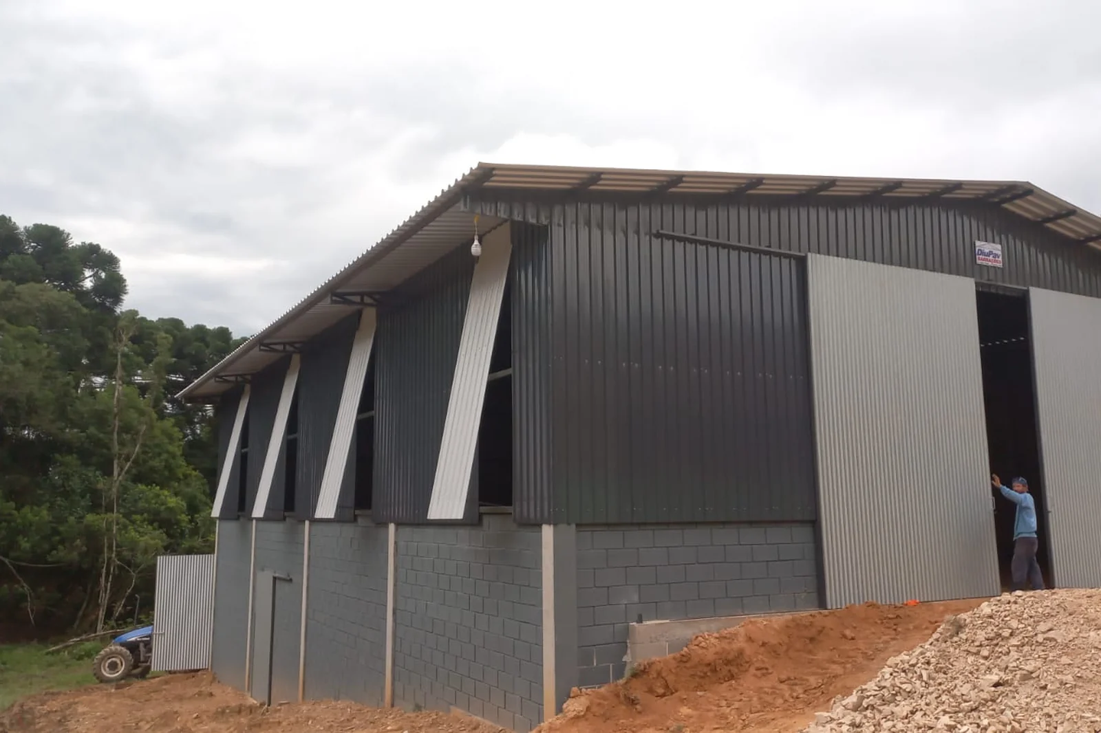 Barracão industrial — imagem 3 da obra